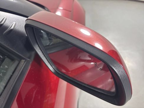Used 2025 Hyundai Venue SEL FWD image 13