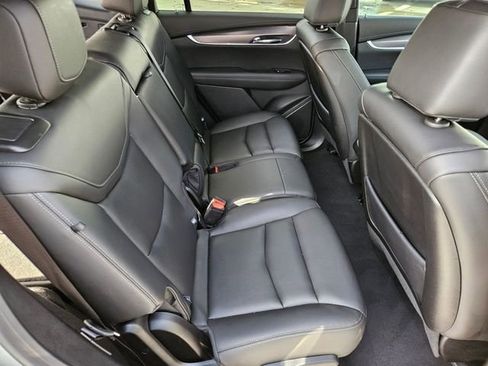 New 2025 Cadillac XT6 Luxury image 27