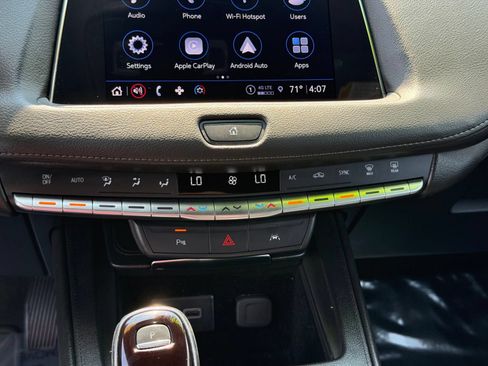 Used 2023 Cadillac XT4 Premium Luxury AWD/4WD image 22