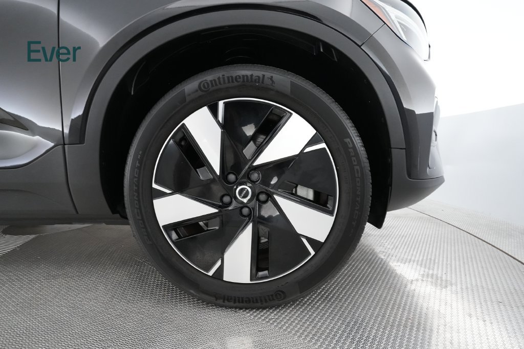 Used 2024 Volvo XC40 Recharge Core w/ Protection Package Premier AWD/4WD image 20