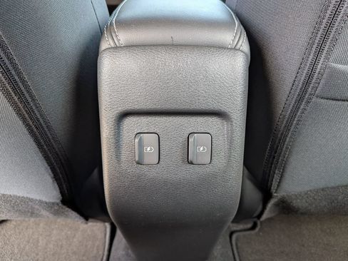 Used 2024 Nissan Kicks SV FWD image 33