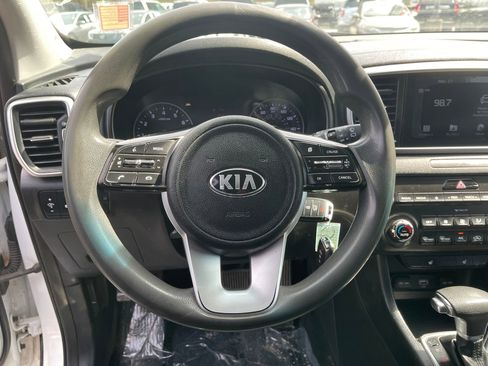 Used 2020 Kia Sportage LX w/ LX Popular Package image 16