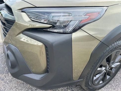 Used 2025 Subaru Outback Onyx Edition AWD/4WD image 9