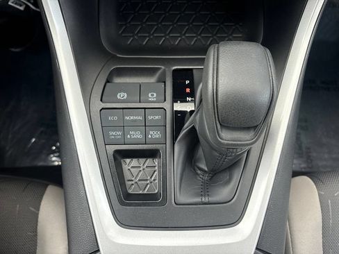 Used 2024 Toyota RAV4 XLE w/ Convenience Package AWD/4WD image 32