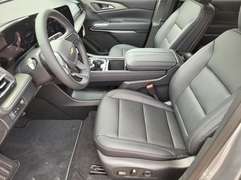 New 2026 Chevrolet Traverse LT w/ Driver Confidence Package FWD image 16