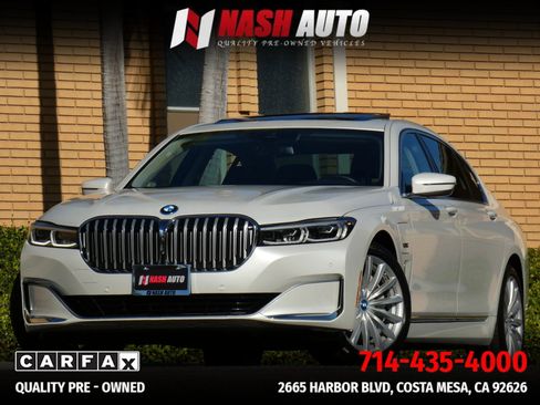 Used 2022 BMW 745e xDrive AWD/4WD image 2