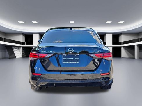 Used 2020 Nissan Sentra SV w/ SV Premium Package FWD image 5