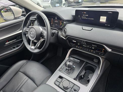 Used 2024 MAZDA CX-90 Plug-In Hybrid w/ Premium Pkg image 11