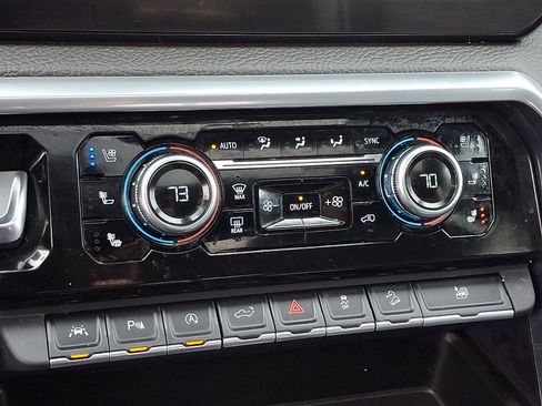 Used 2023 GMC Sierra 1500 Denali w/ Denali Reserve Package image 17