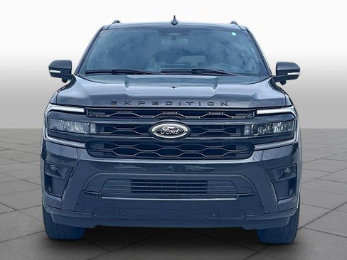 Used 2024 Ford Expedition Max Limited RWD image 4