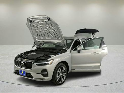 Used 2023 Volvo XC60 B5 Plus w/ Protection Package Premier FWD image 15