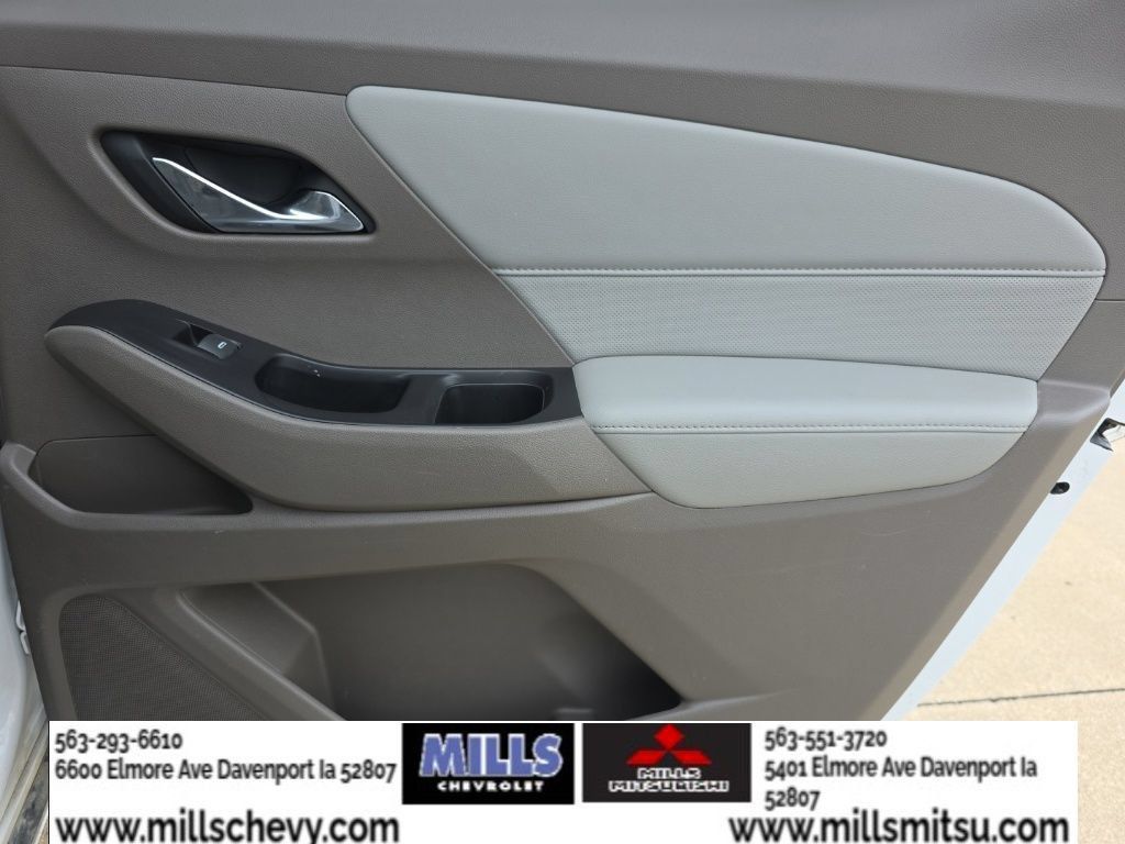 Used 2018 Chevrolet Traverse Premier AWD/4WD image 22