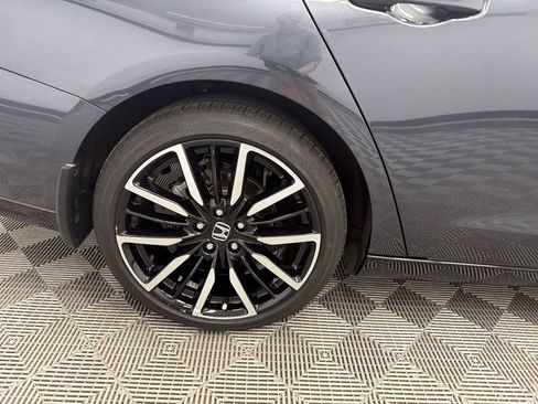 Used 2024 Honda Accord Touring image 19