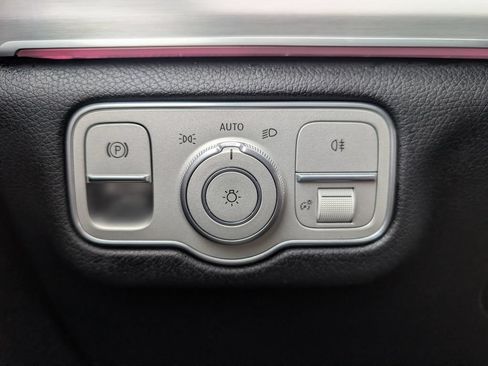 Used 2025 Mercedes-Benz GLE 350 4MATIC image 45
