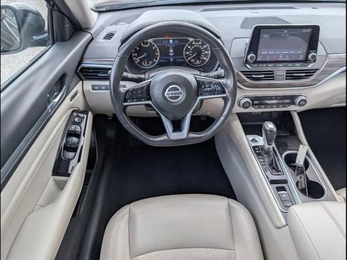 Used 2022 Nissan Altima 2.5 Platinum image 13