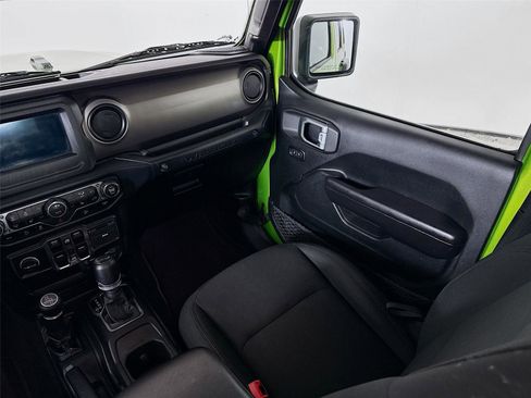 Used 2019 Jeep Wrangler Unlimited Sport S image 31