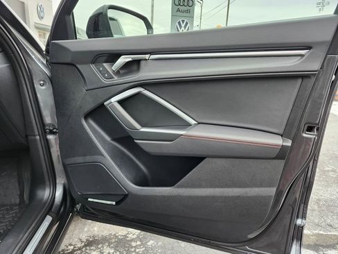 Certified 2025 Audi Q3 2.0T Premium Plus w/ Premium Plus Package image 17