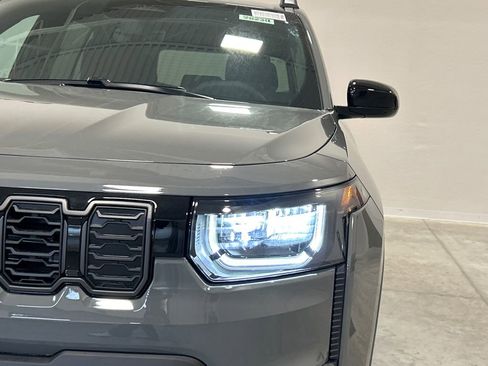 New 2026 Jeep Cherokee Laredo image 10