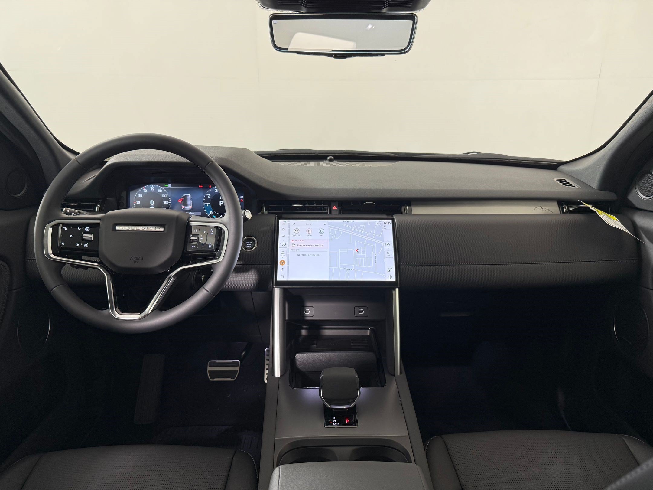 New 2026 Land Rover Discovery Sport Landmark AWD/4WD image 16