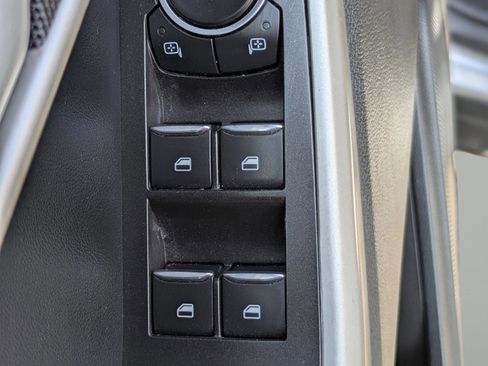 Used 2023 Ford Explorer XLT w/ Equipment Group 202A RWD image 16