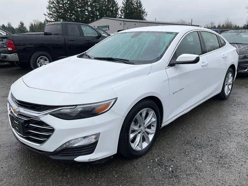 Used 2022 Chevrolet Malibu LT image 2