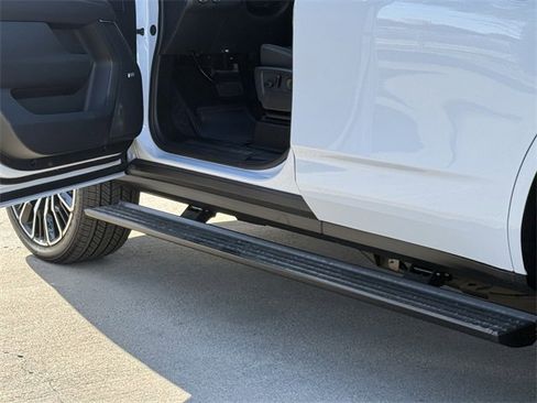 New 2026 Chevrolet Tahoe High Country image 8