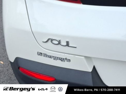 Used 2021 Kia Soul LX FWD image 31