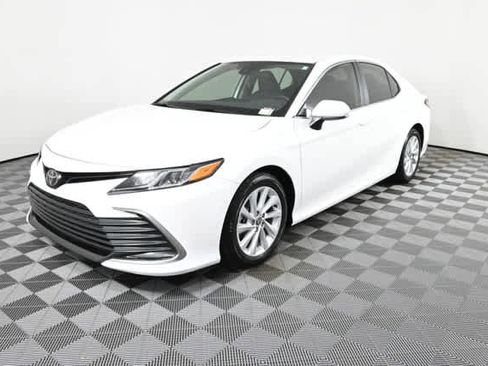 Used 2023 Toyota Camry LE FWD image 2