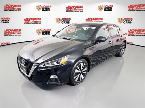 Certified 2022 Nissan Altima 2.5 SV image 12
