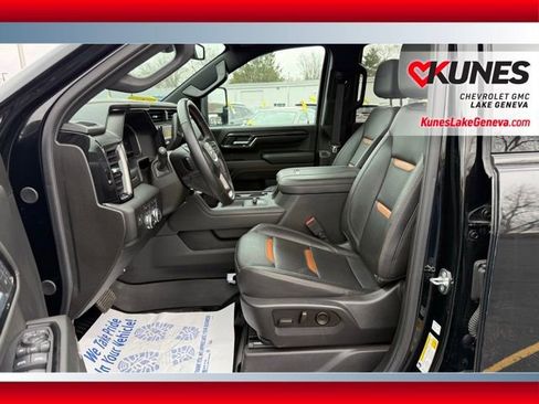 Used 2024 GMC Sierra 2500 AT4 AWD/4WD image 14