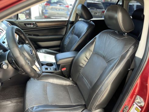 Used 2015 Subaru Outback 3.6R Limited image 12