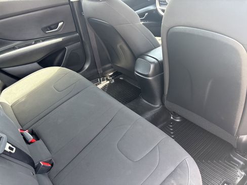 Used 2022 Hyundai Elantra SEL FWD image 52