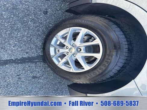 Used 2024 Chevrolet Equinox LT w/ Driver Convenience Package AWD/4WD image 15