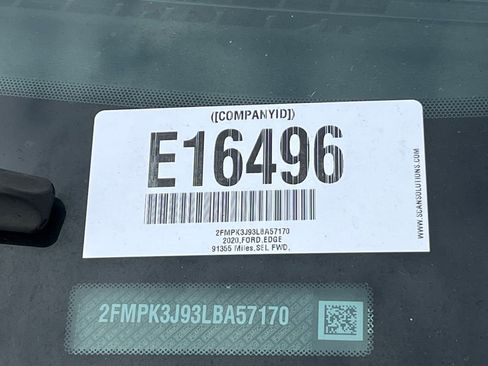 Used 2020 Ford Edge SEL image 21