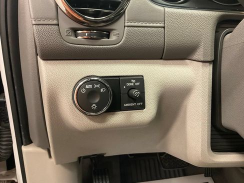 Used 2017 Buick Enclave Premium w/ Experience Buick Package AWD/4WD image 12