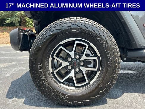 Used 2025 Jeep Gladiator Rubicon w/ Safety Group AWD/4WD image 7