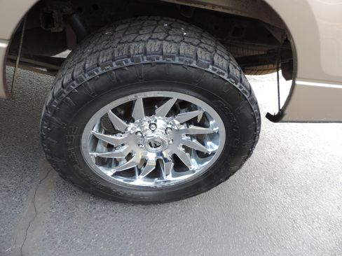 Used 2013 Ford F150 XLT w/ Luxury Equipment Group image 21