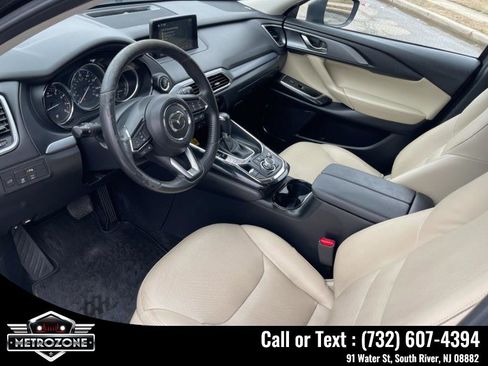 Used 2018 MAZDA CX-9 Touring w/ Touring Premium Package image 19