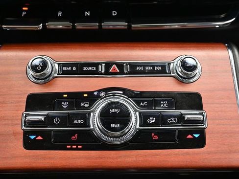 Used 2024 Lincoln Aviator Reserve image 21