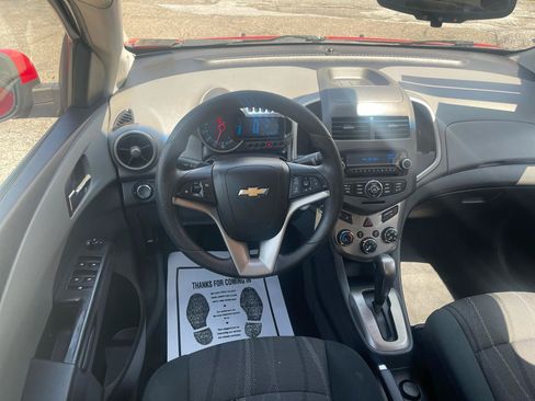 Used 2012 Chevrolet Sonic LT FWD image 10