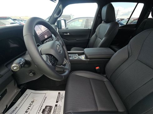 Used 2026 Lexus GX 550 w/ Accessory Package (2T) AWD/4WD image 7