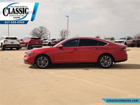 Used 2023 Honda Accord EX image 6