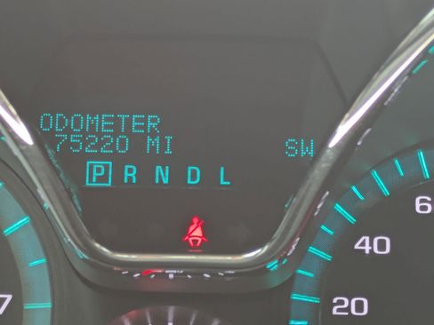 Used 2017 Chevrolet Traverse LT w/ LPO, 'HIT The Road' Package image 28