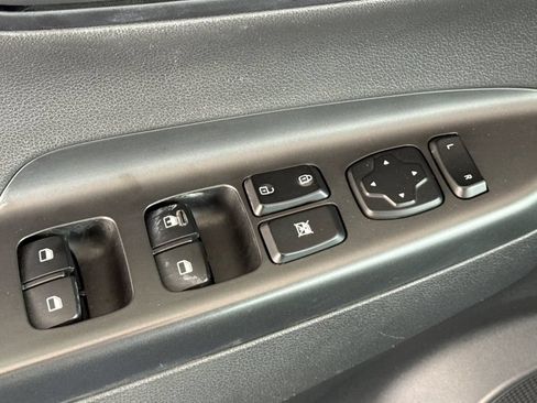 Used 2022 Hyundai Kona SEL FWD image 15