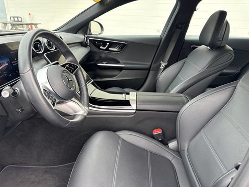 Used 2025 Mercedes-Benz C 300 Sedan image 20