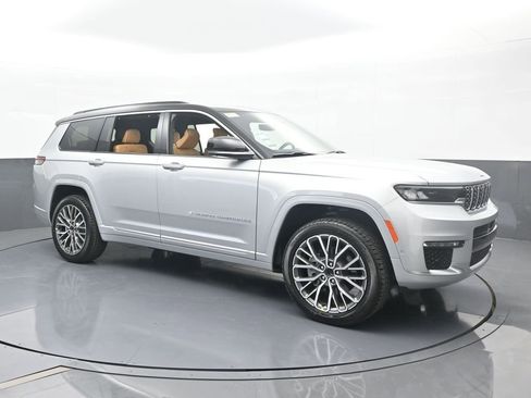 New 2025 Jeep Grand Cherokee L Summit image 8