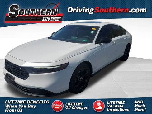 Used 2025 Honda Accord SE image 1