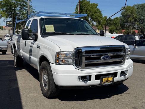 Used 2005 Ford F250 XL RWD image 3