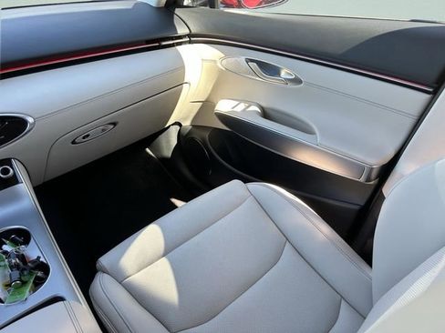 New 2026 Genesis GV70 2.5T Select image 21