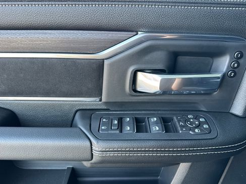 New 2026 RAM 3500 Laramie AWD/4WD image 10